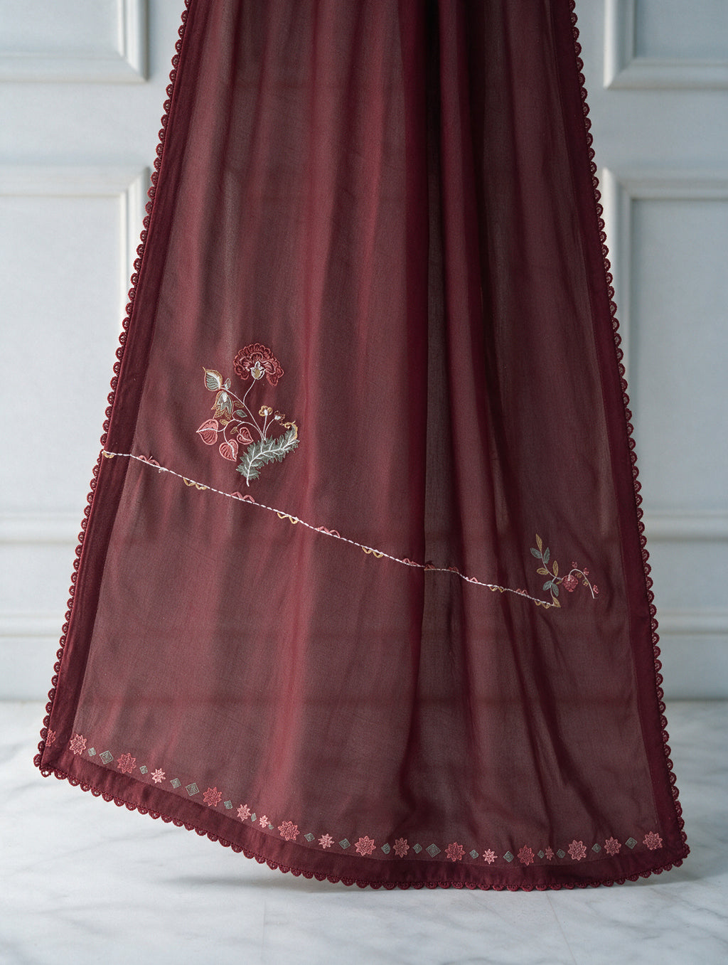 Syra Dupatta