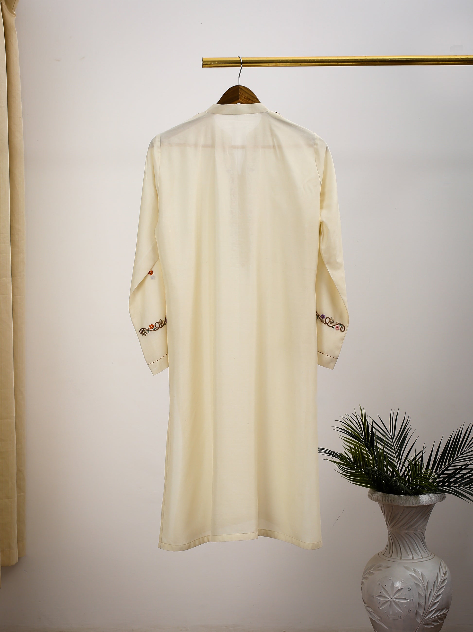 Gulrez Kurta